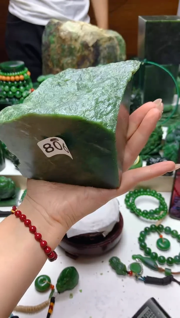 未镶嵌和田玉（碧玉）珠宝半成品1
