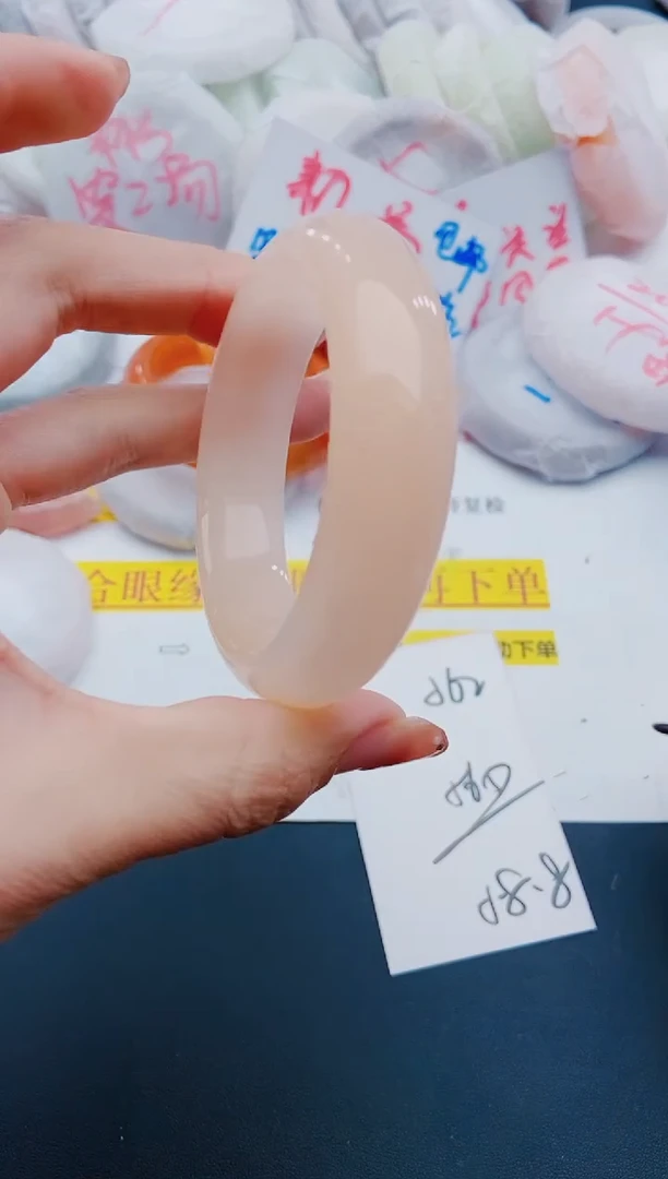 未镶嵌手镯石英质玉J62-56-57