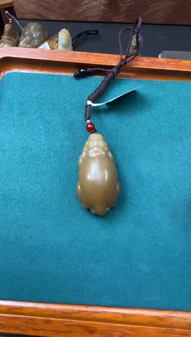 和田玉（糖玉）未镶嵌吊坠(赠链)糖玉吊坠（产地直发）