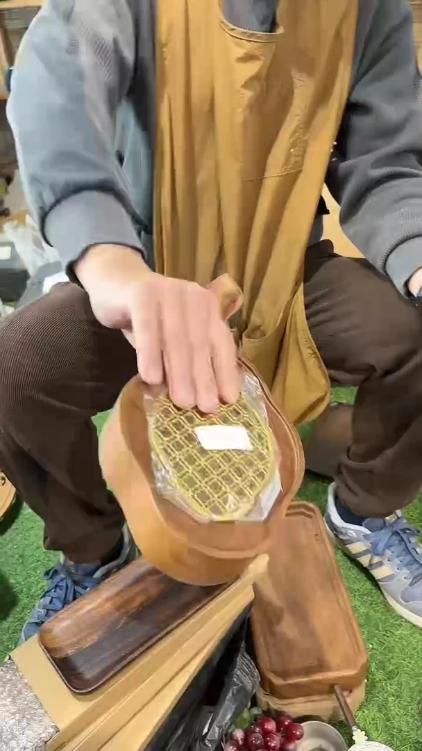 【闪购商品】瑕疵样品634云朵壶承胡桃木