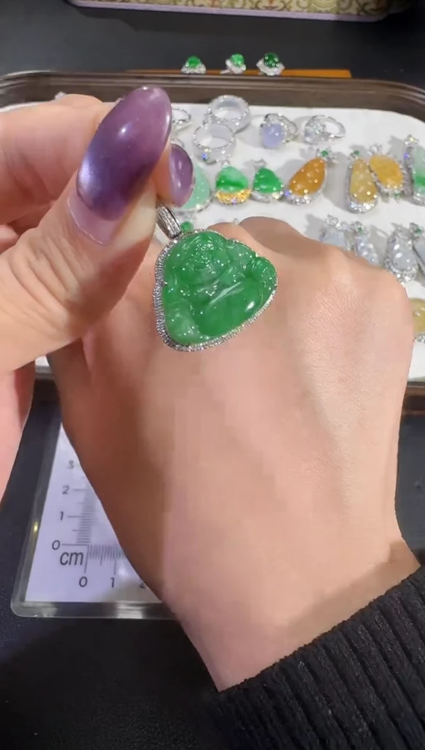 吊坠(不含链)18K金镶嵌翡翠【源头工厂】钻石镶嵌