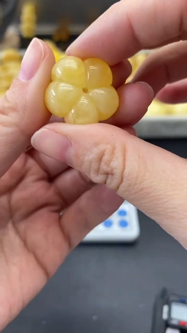 琥珀未镶嵌珠宝奇石1523