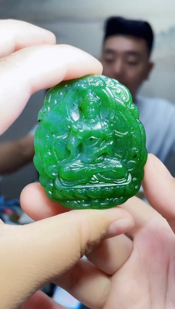 和田玉未镶嵌颈饰1