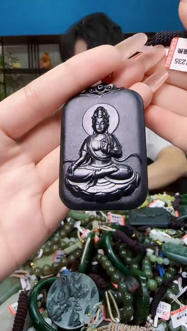 颈饰未镶嵌和田玉多样性发一