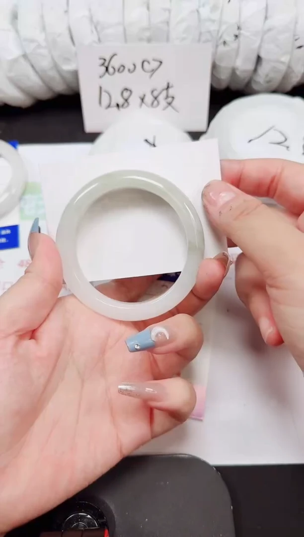 石英岩玉手镯未镶嵌53-54/55