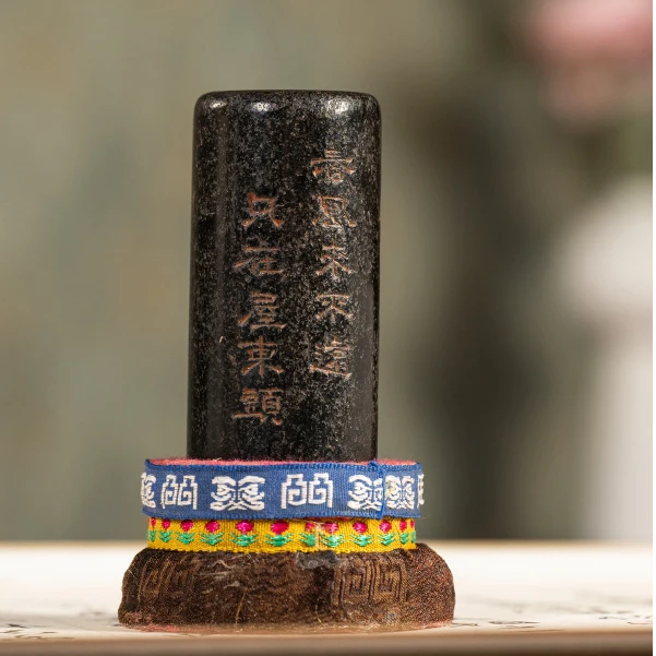 清代冯承辉款寿山石月尾黑诗文印章老物件古董收藏寿山石印章摆件
