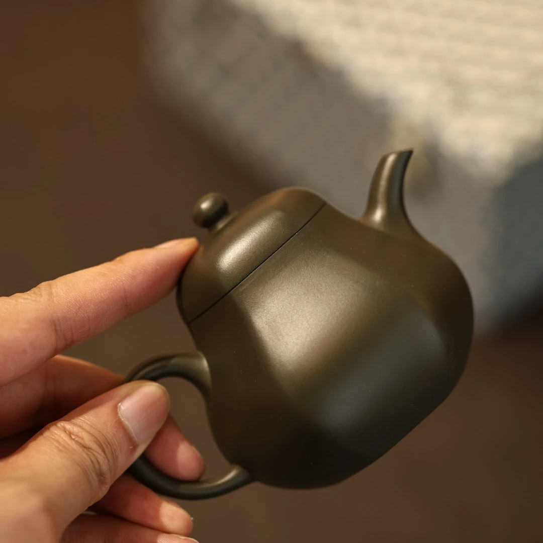 马帅新品 素客 00后实力陶手方器领军人物陈岗弟子 家藏绿泥150cc