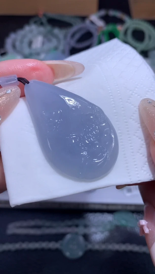 定制翡翠未镶嵌莲花牌