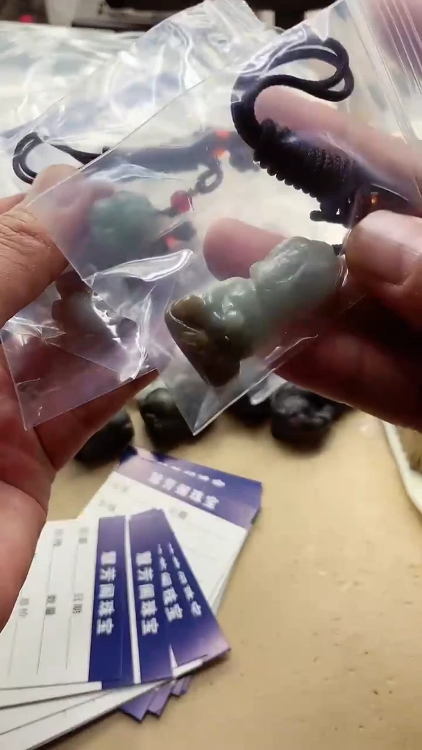 【闪购商品】翡翠颈饰未镶嵌挂件