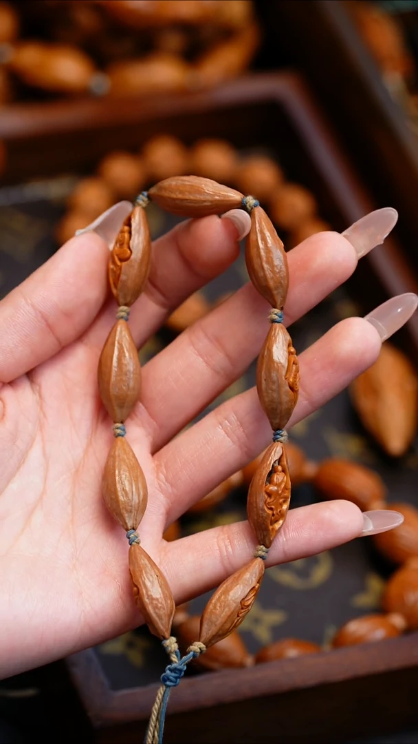 【闪购商品】橄榄核吊坠苏工橄榄核