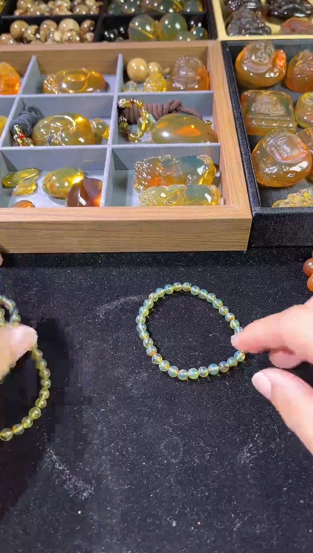 手链琥珀未镶嵌天然缅甸琥珀 金底灵草珀手串