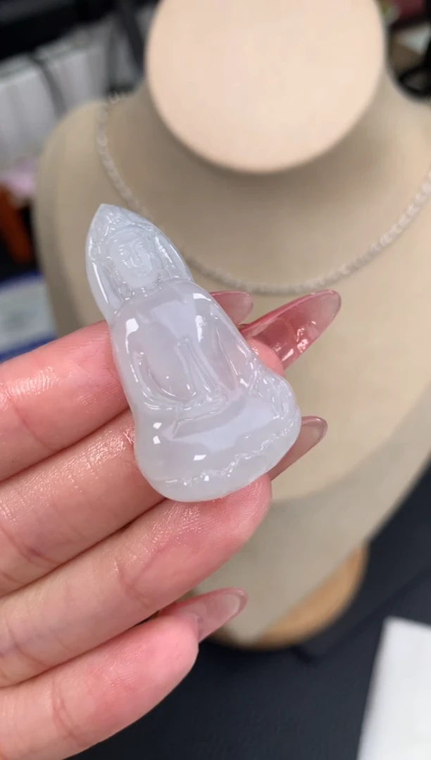 未镶嵌定制翡翠素衣观音