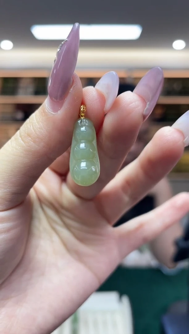 和田玉18K金镶嵌颈饰多样性发一件