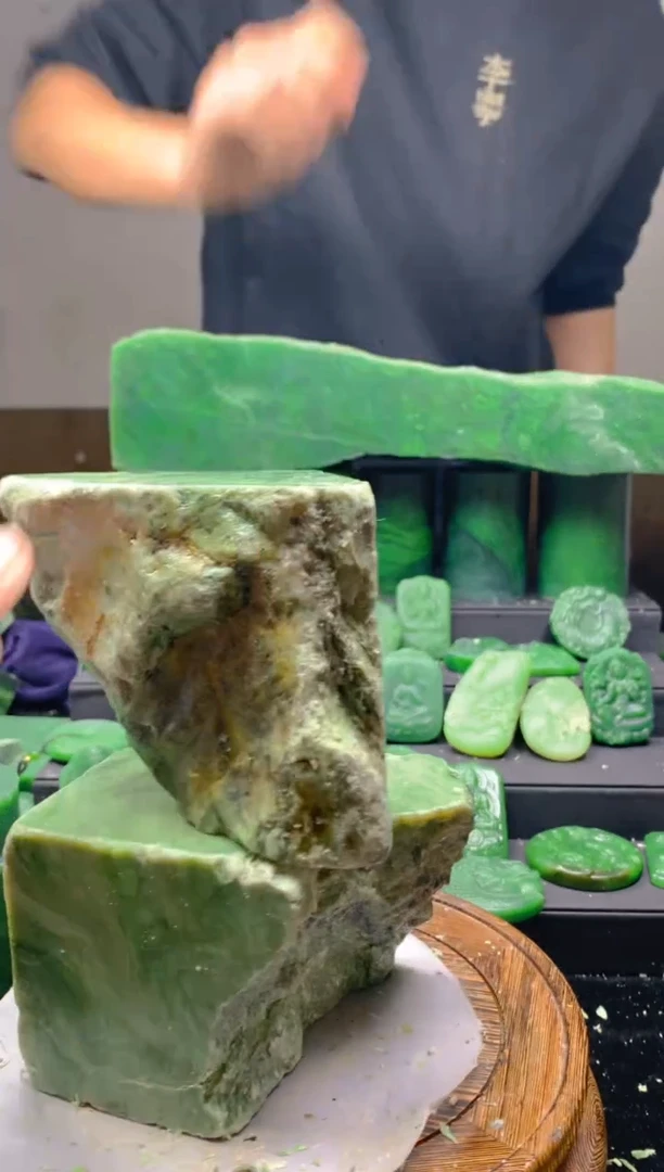 未镶嵌和田玉珠宝半成品1