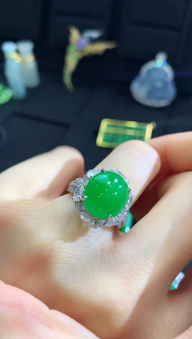 【闪购商品】翡翠戒指18K金镶嵌戒指