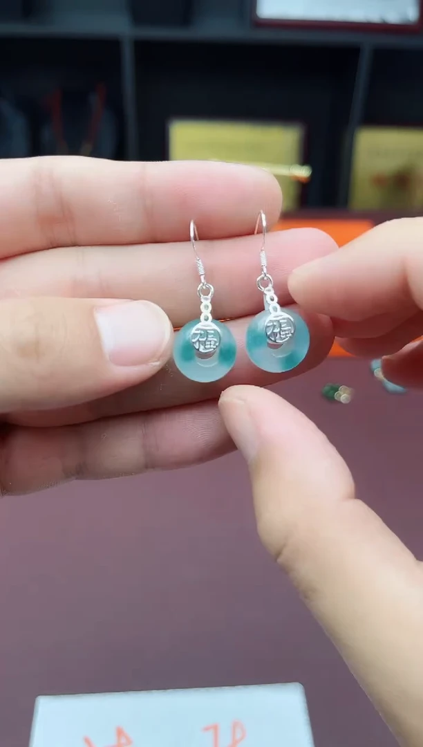 石英质玉（天山翠）银S925镶嵌耳饰721000