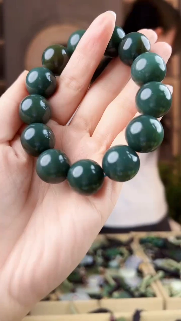 颈饰未镶嵌和田玉拍一发一，多样性发货