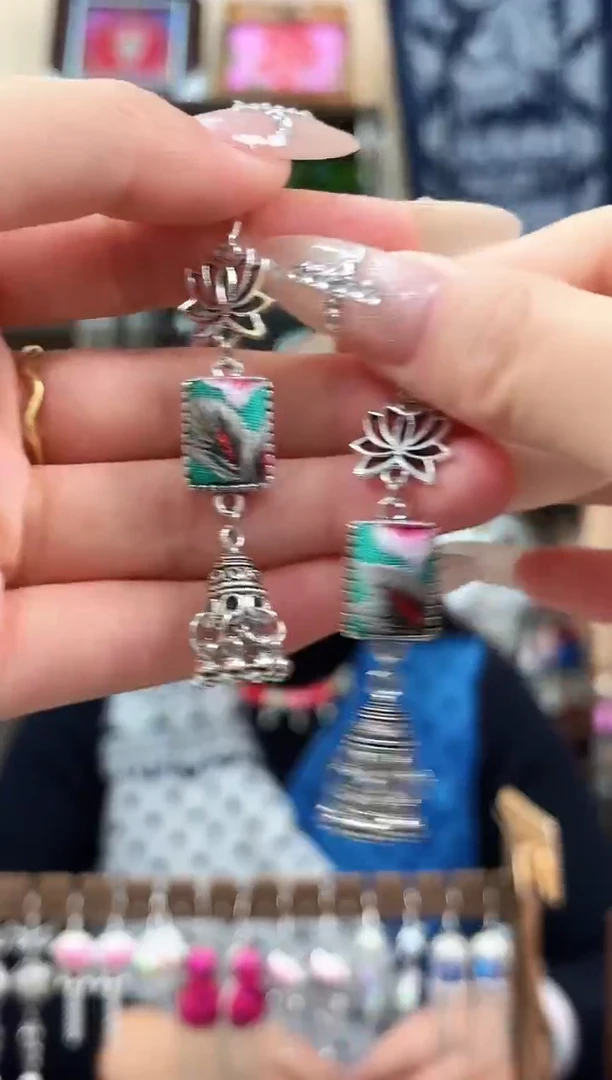 织绣民族风非遗老绣饰品406*