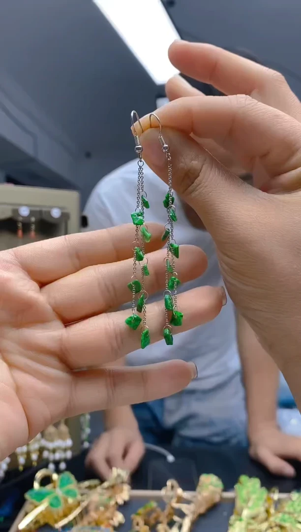 【闪购商品】翡翠耳饰银S925镶嵌207翡翠耳钩