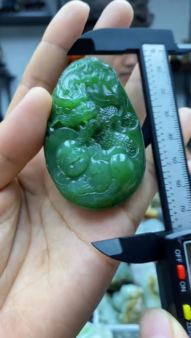 未镶嵌和田玉把件1