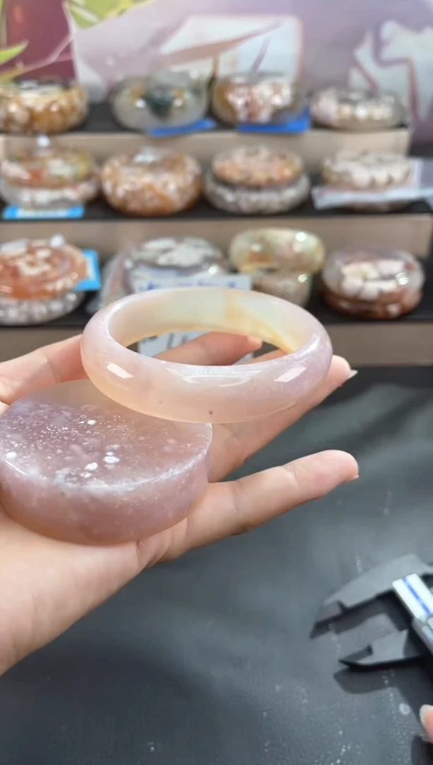 手镯玛瑙/玉髓未镶嵌60