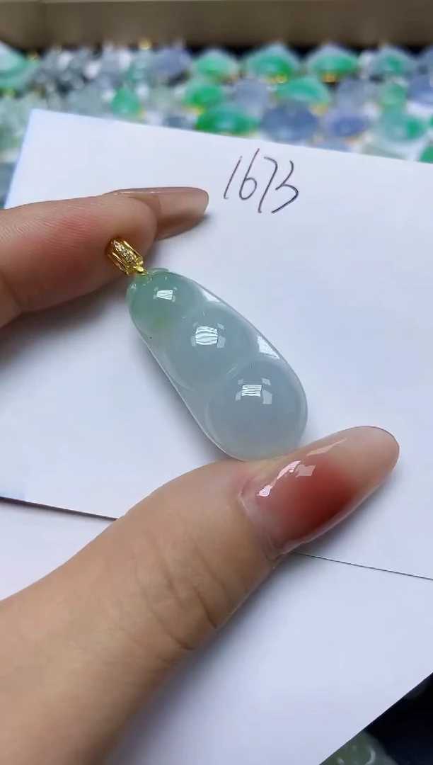 翡翠未镶嵌颈饰 天然缅甸翡翠A货