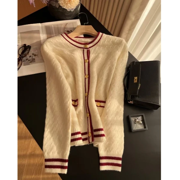 法式浪漫撞色小香风全羊毛金扣针织开衫