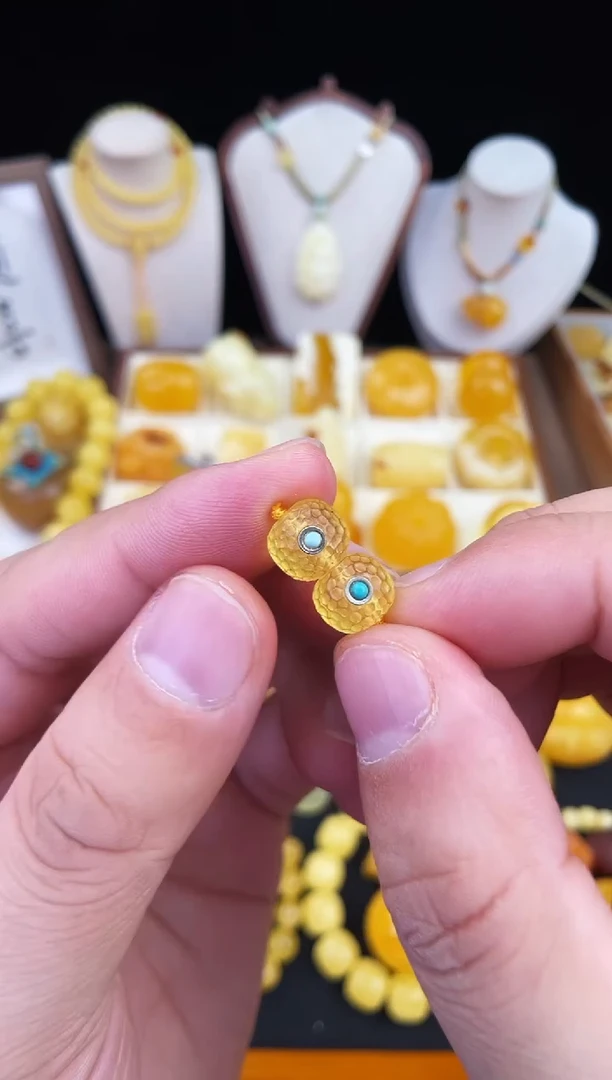 琥珀未镶嵌珠宝奇石柒月