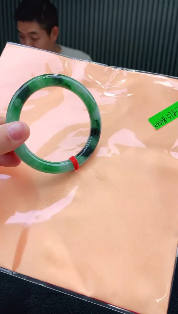 未镶嵌手镯翡翠57+