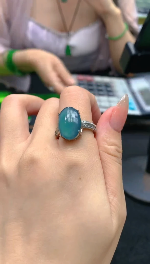 翡翠未镶嵌颈饰天然A货翡翠