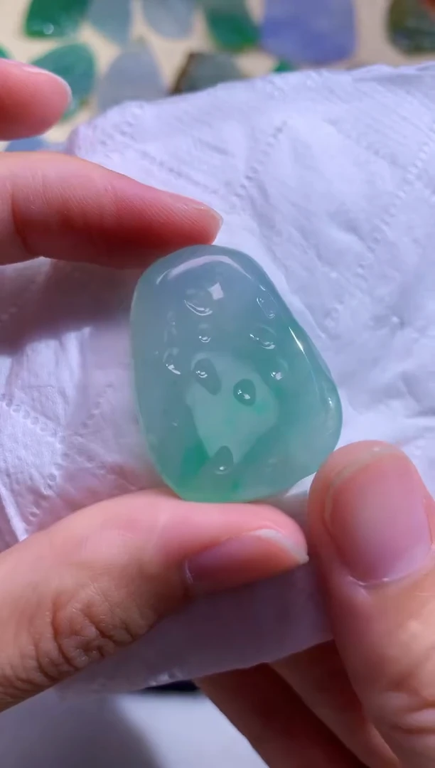 颈饰未镶嵌翡翠