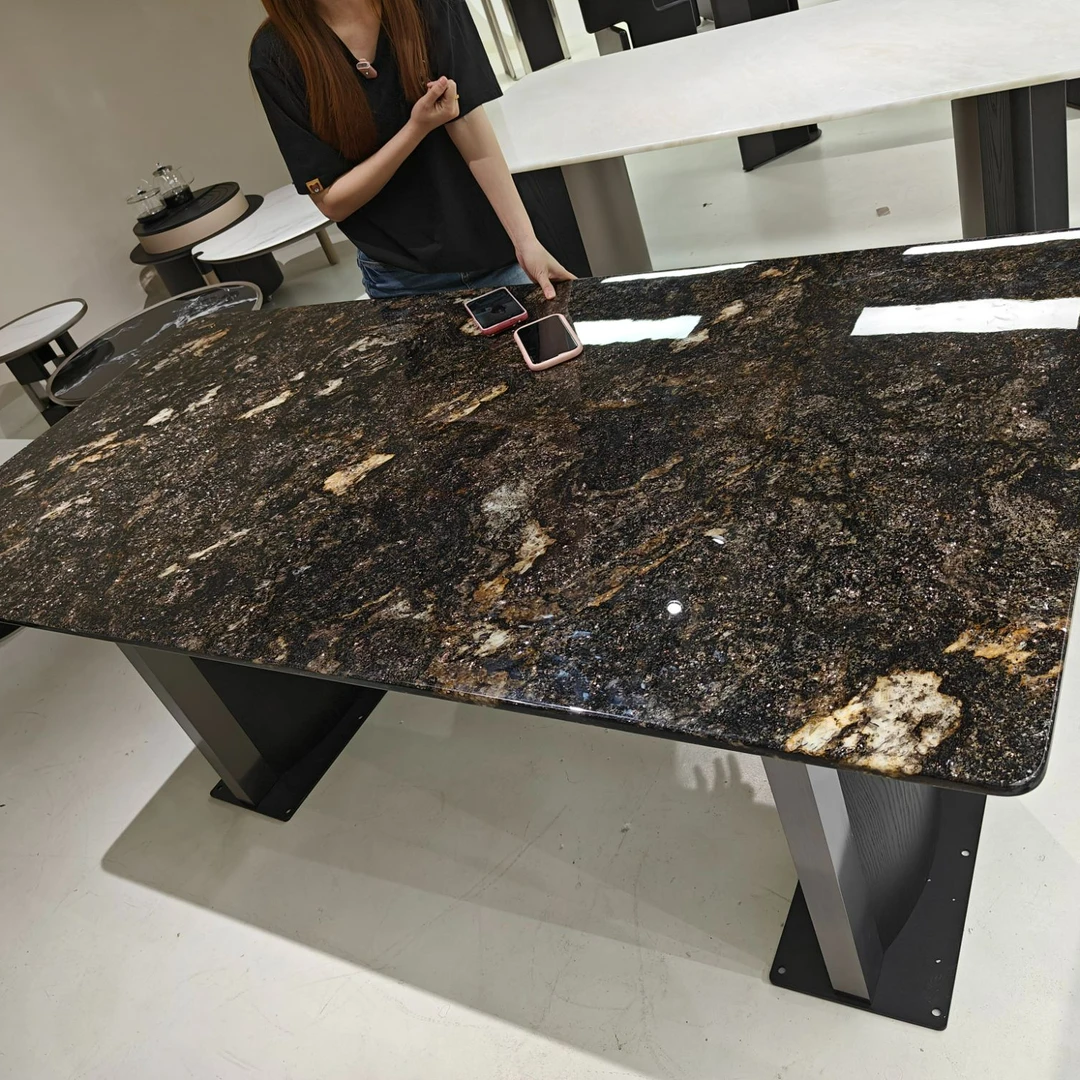 梦幻星河奢石餐桌高级轻奢大平层别墅极简现代设计师餐厅饭桌