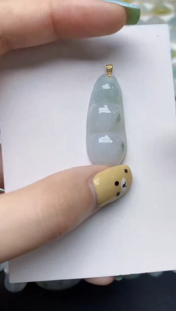 翡翠18K金镶嵌颈饰天然翡翠A货