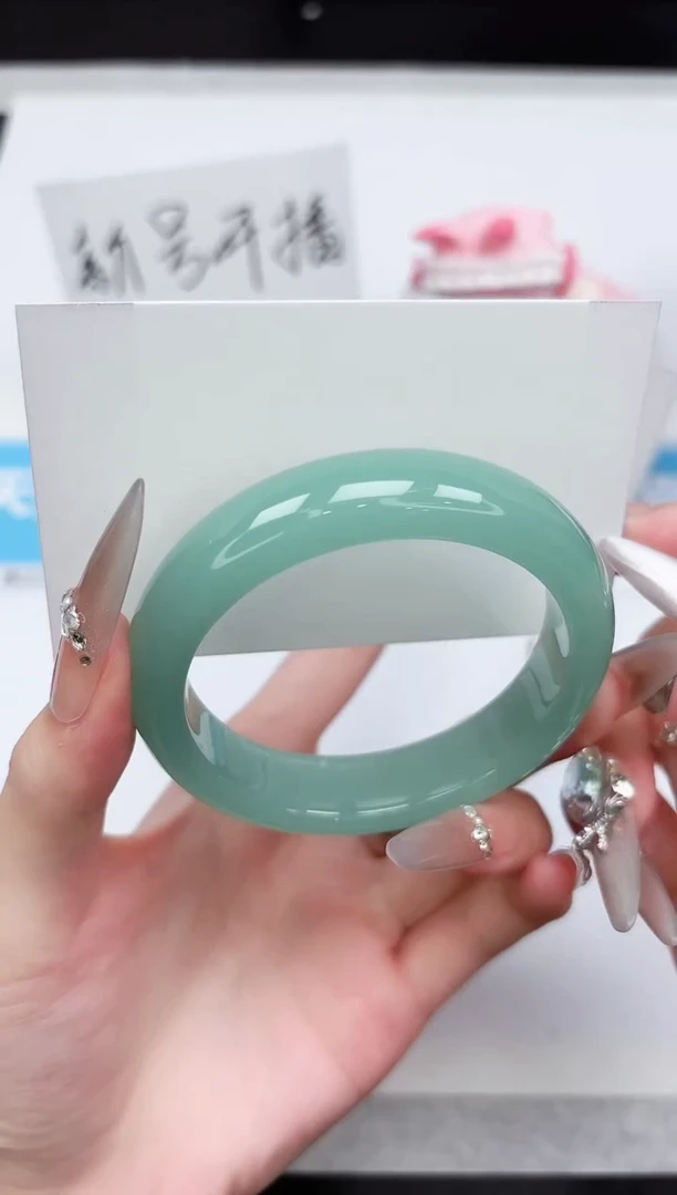 石英质玉手镯未镶嵌444-56