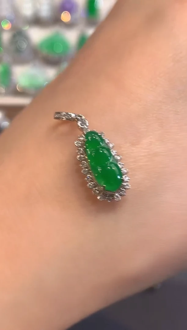 吊坠(不含链)18K金镶嵌翡翠a19