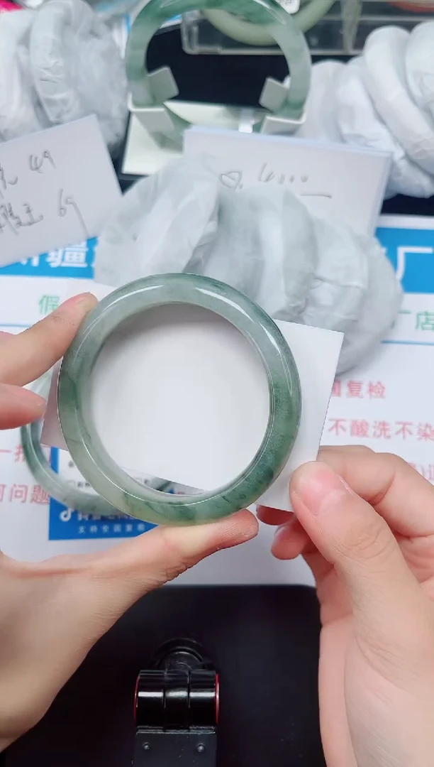 未镶嵌手镯石英质玉48-55/56/57