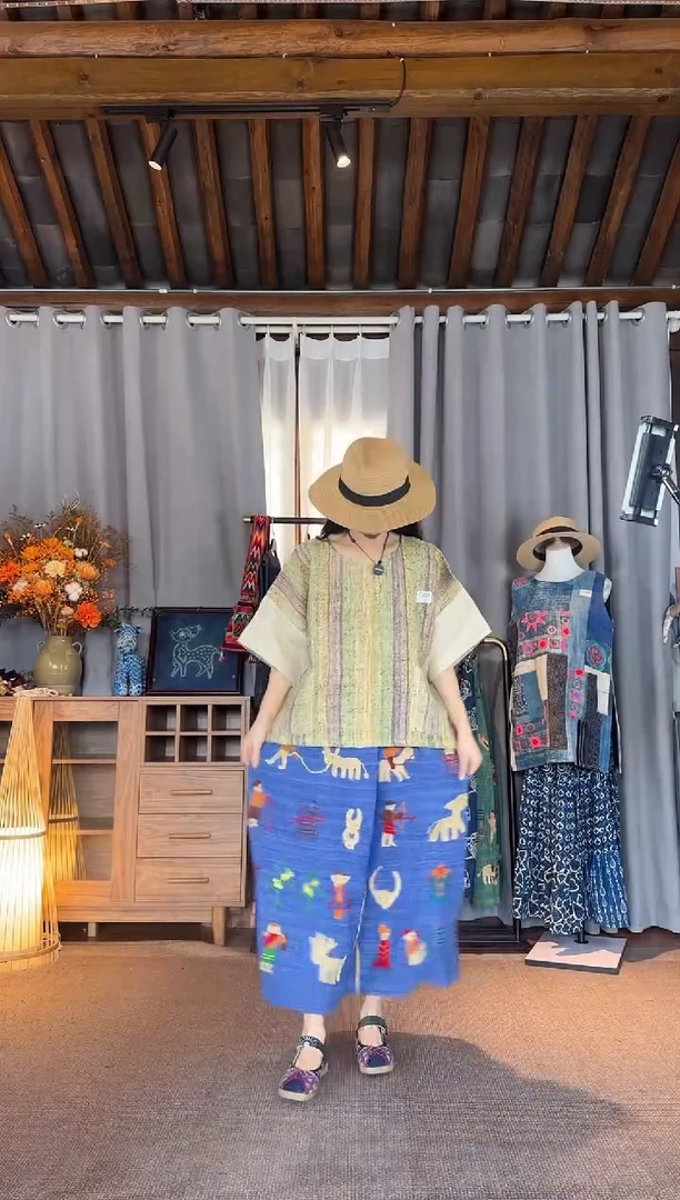 设计师款蓝色孩童刺绣半裙