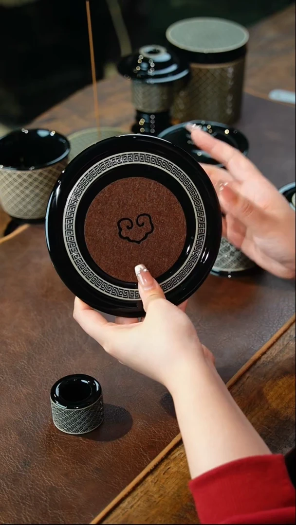 【闪购商品】瓷片李斌 玄色系列 回纹壶承