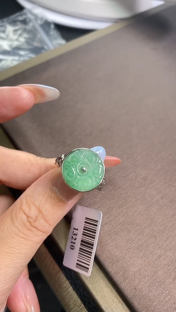 翡翠银S925镶嵌颈饰净货13210