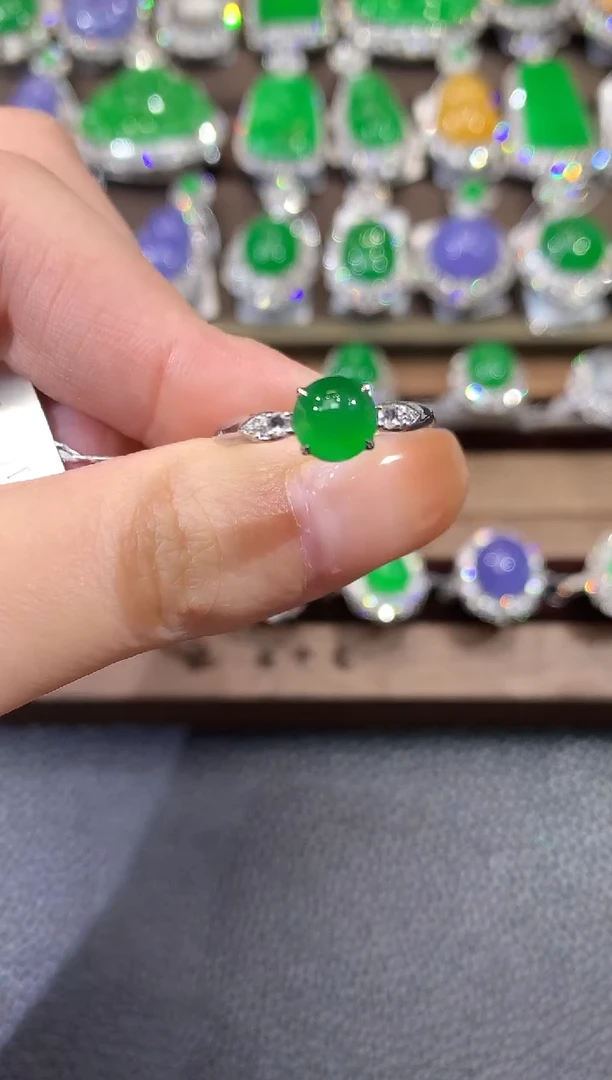 18K金镶嵌戒指翡翠C13