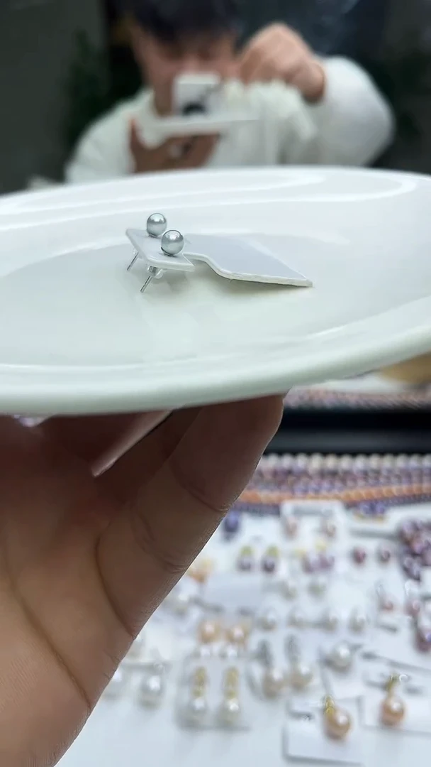 未镶嵌耳饰淡水珍珠灰色系5mm素钉(多样性发一）