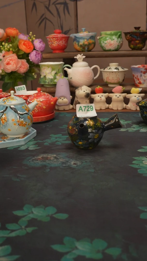 贰俩  莫奈的花园侧把壶729