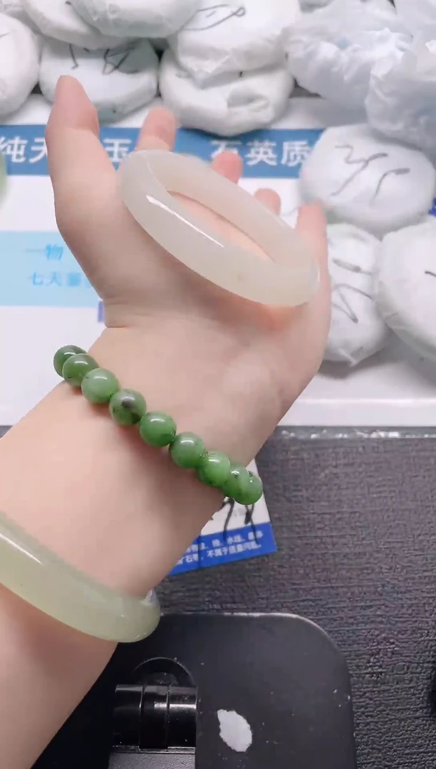 未镶嵌手镯石英质玉44-54