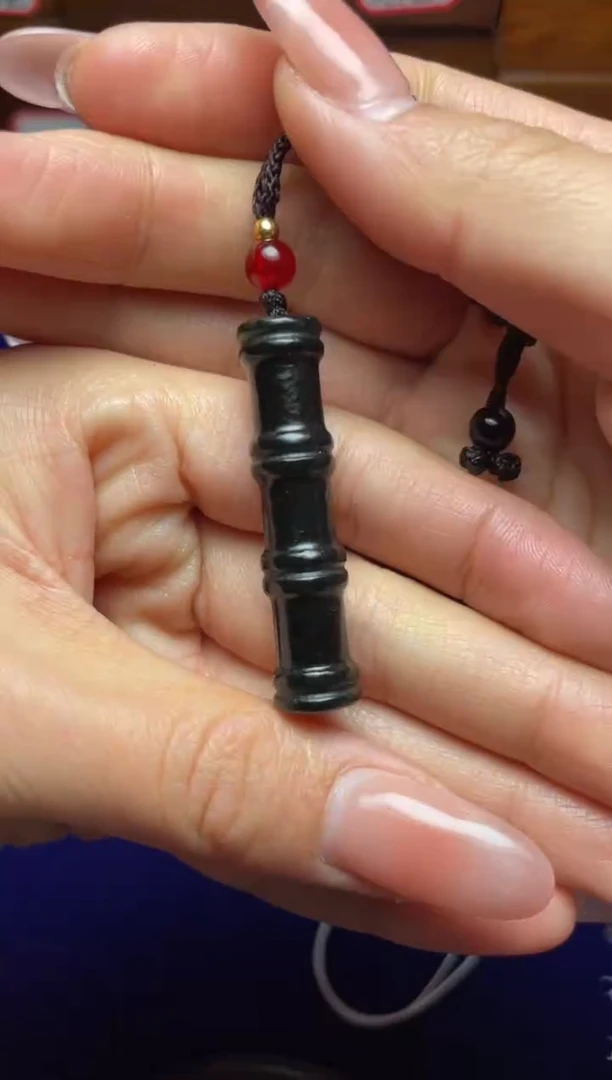 未镶嵌和田玉挂件迦*和田玉