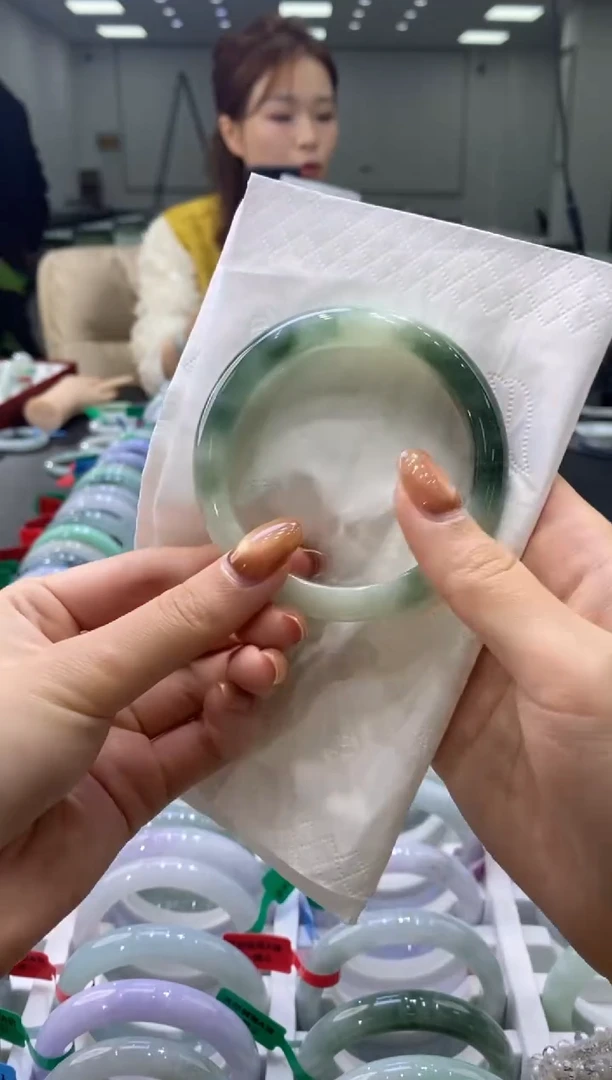 未镶嵌手镯翡翠0041065