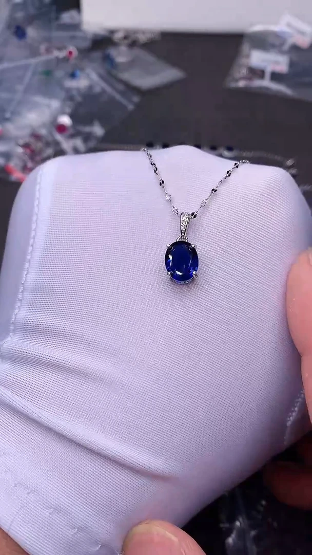 【闪购商品】蓝宝石颈饰银S925镶嵌......