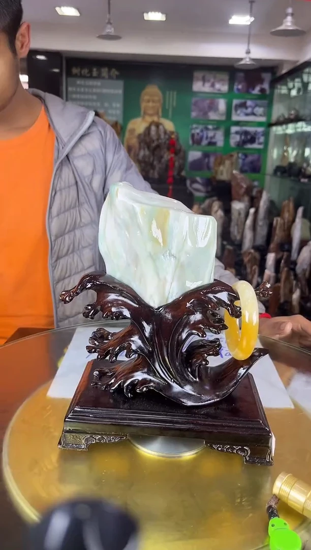 缅甸天然树化玉精品居家摆件
