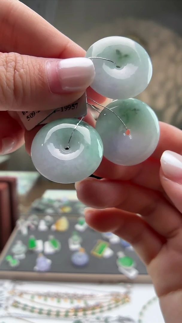 吊坠(不含链)未镶嵌翡翠平安扣多样性发其一