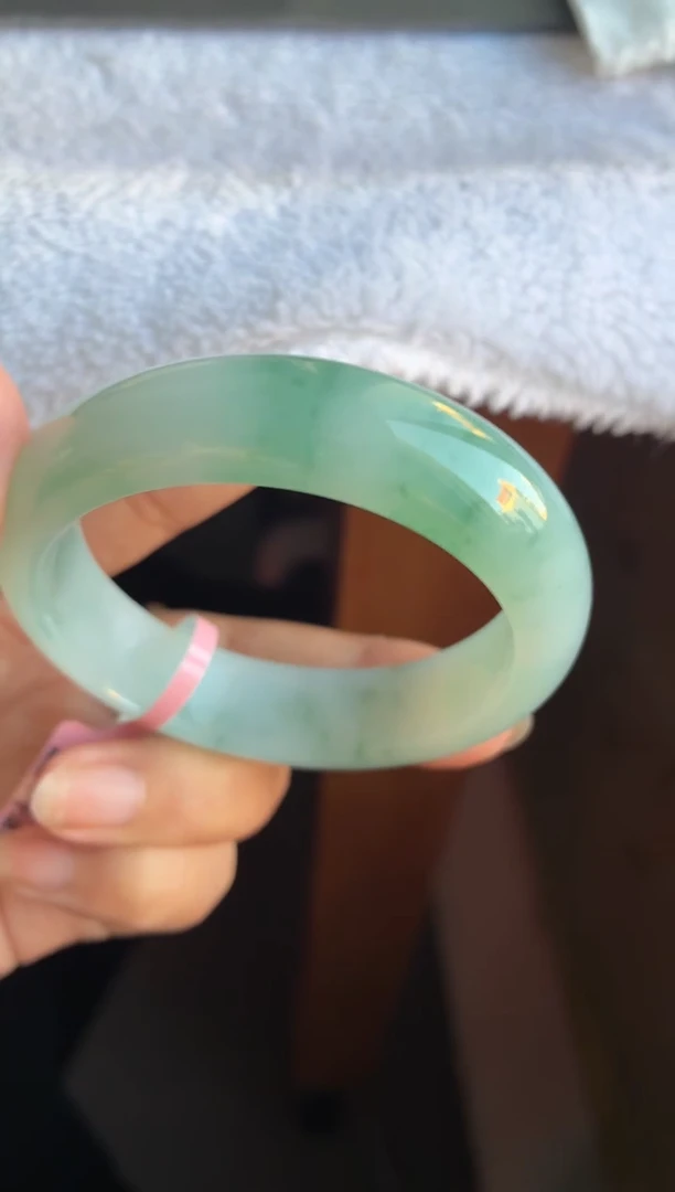 未镶嵌手镯翡翠（高货血漏）宽版芙蓉底冰胶阳翠绿花贵妃23号