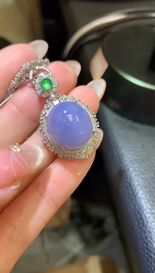 翡翠18K金镶嵌吊坠(不含链)182-蛋面(不含链和扣